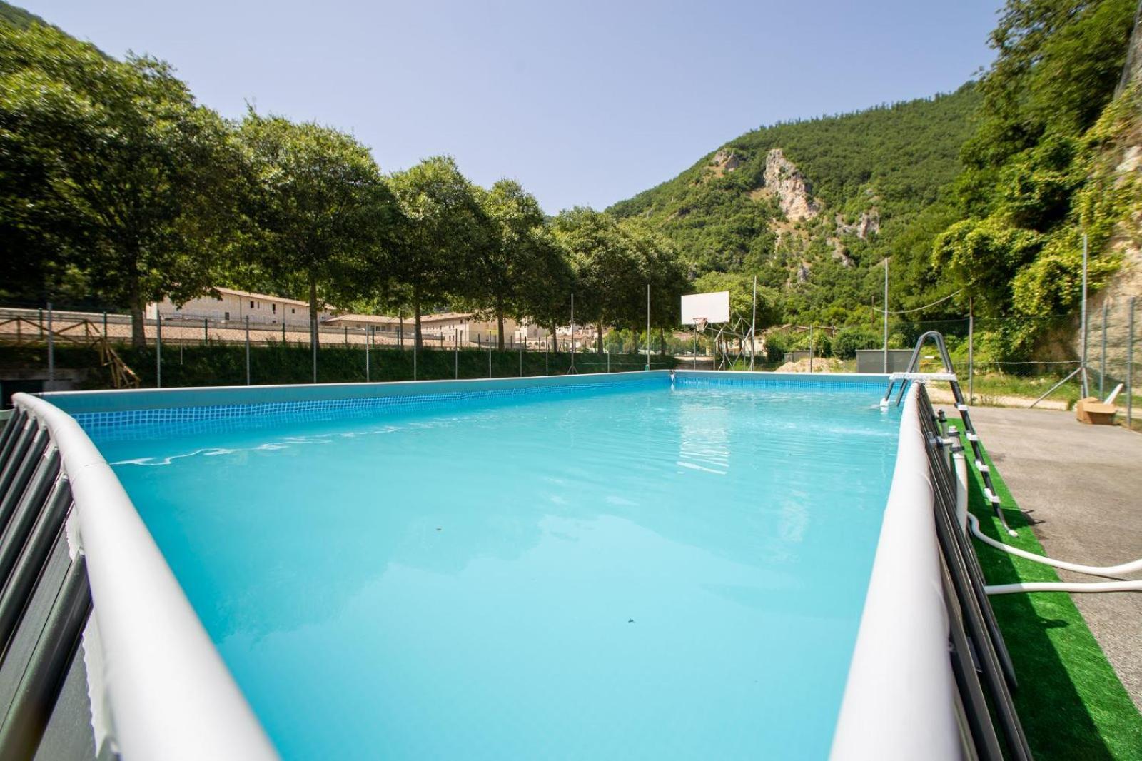 Hotel Roccaporena & La Margherita Cascia Exteriör bild