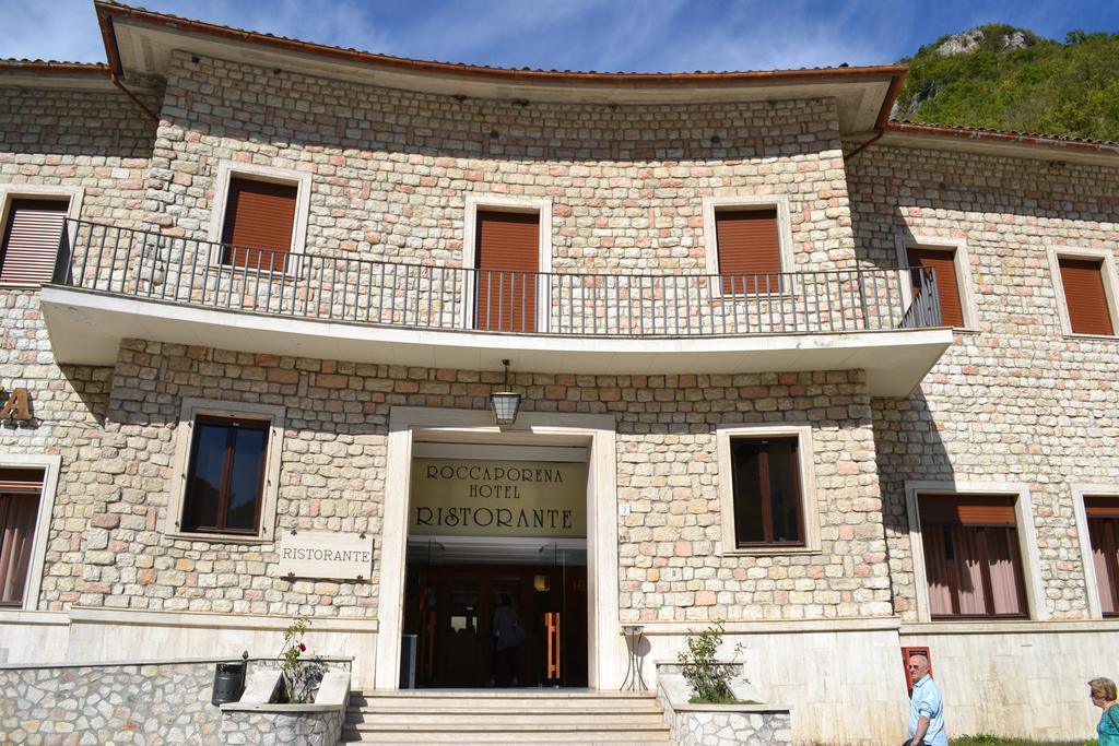 Hotel Roccaporena & La Margherita Cascia Exteriör bild